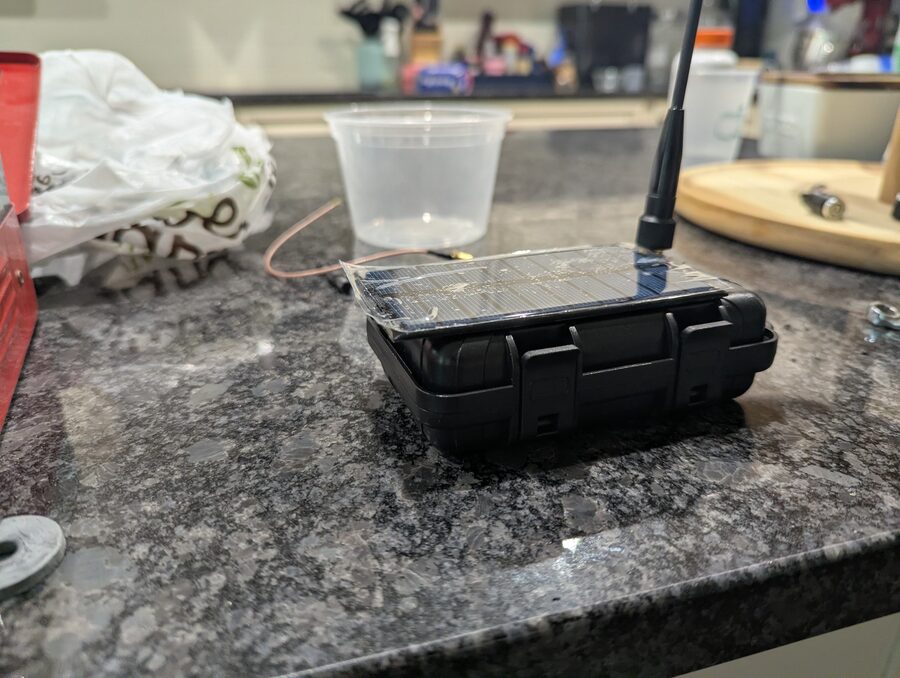 Magnetic node assembled - solar panel on lid, antenna connected