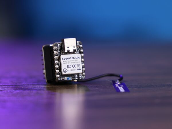 Seeed XIAO nRF52840 + Wio-SX1262 Kit